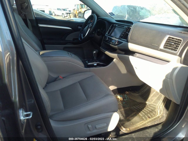 2017 TOYOTA HIGHLANDER XLE/SE VIN: 5TDKZRFH0HS215645