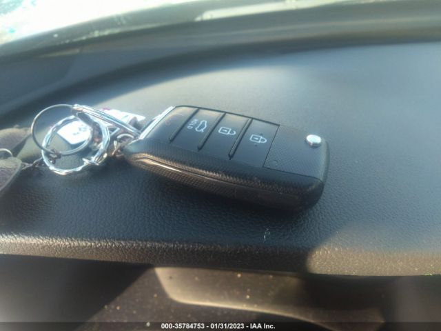 5XXGT4L33JG242350 KIA Optima S
