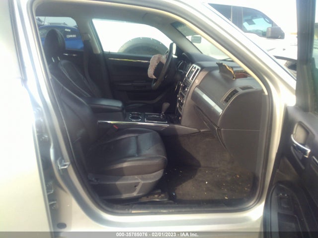 2010 CHRYSLER 300 TOURING VIN: 2C3CA4CD7AH221693
