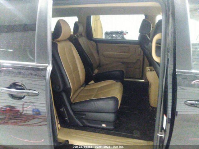 KNDMB5C14G6213005 KIA SEDONA LX