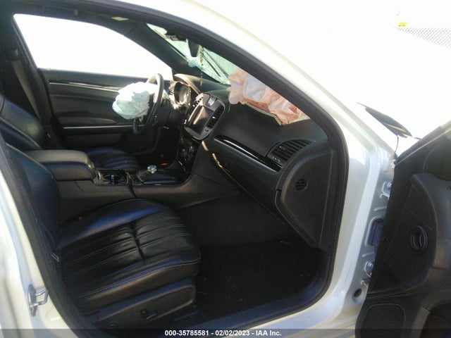 2017 Chrysler 300, VIN: 2C3CCABG0HH526578