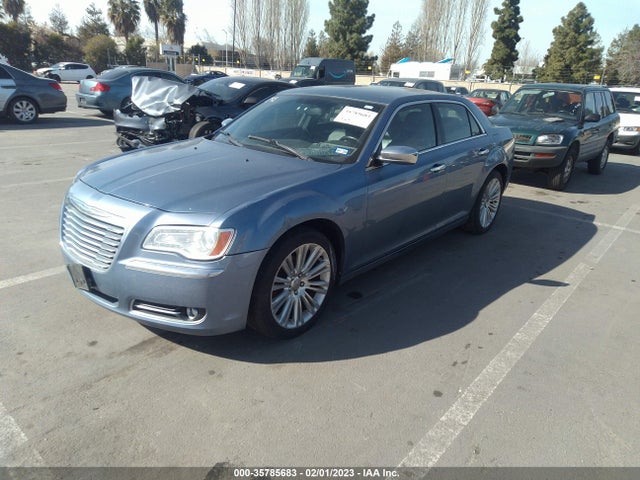 Chrysler 300 Limited 2011 2C3CA5CG2BH580998 Image 2