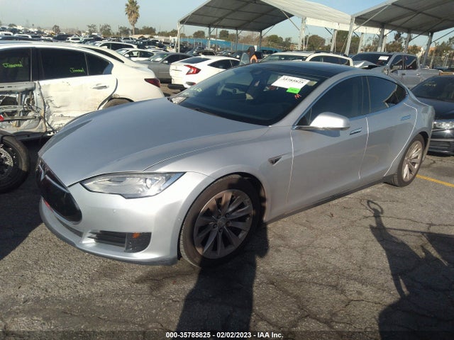 Tesla Model S 90d/70d/75d/60d/85d 2016 5YJSA1E26GF133220 Image 2