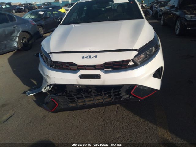 3KPF54ADXNE426863 KIA Forte Gt-line