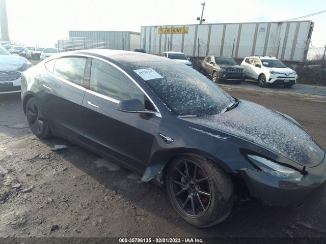 2018 Tesla 3, VIN: 5YJ3E1EB9JF103905