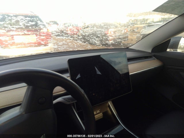 2018 Tesla 3, VIN: 5YJ3E1EB9JF103905