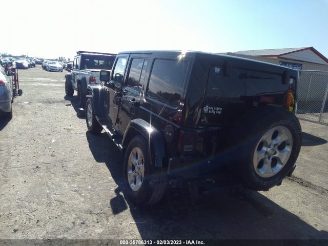 2015 Jeep Wrangler, VIN: 1C4HJWEG0FL698920