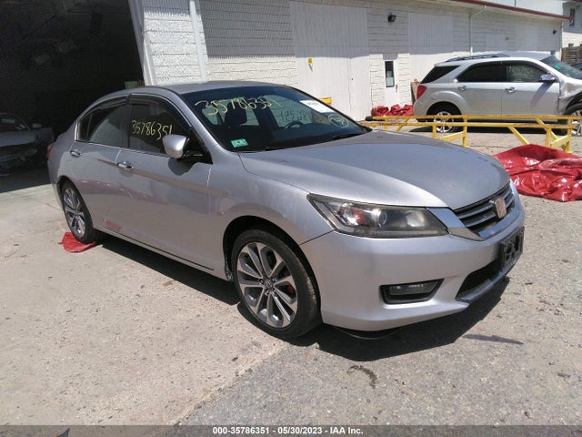2014 1HGCR2F53EA106267 main image