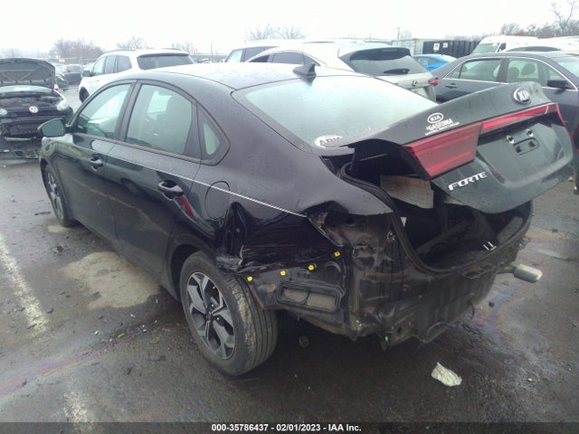 2019 KIA FORTE LXS VIN: 3KPF24ADXKE122095
