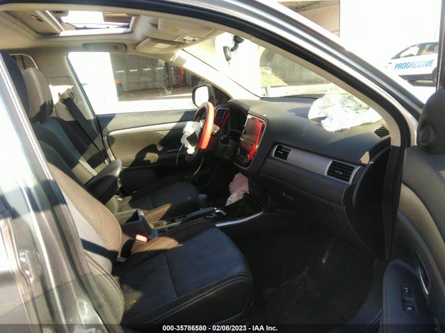JA4AD3A30HZ016168 Mitsubishi Outlander Se/sel