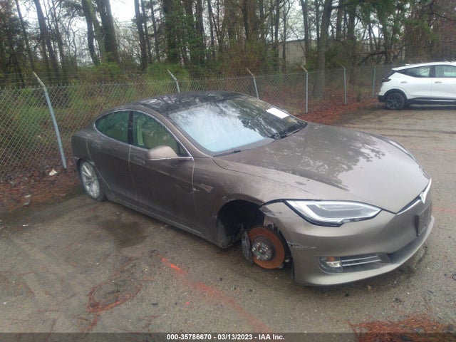 Tesla Model S 90d/70d/75d/60d/85d 2016 5YJSA1E26GF139292 Image 1