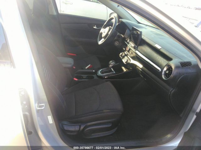 3KPF34AD8KE017116 KIA FORTE S