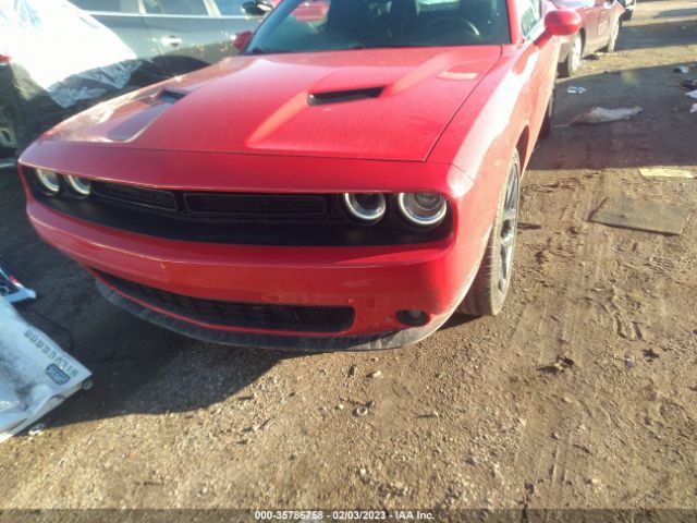 2C3CDZAG1KH688031 Dodge Challenger Sxt