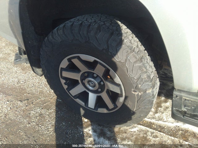 2018 Toyota 4Runner, VIN: JTEBU5JR4J5523285