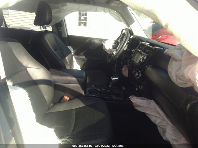 2018 Toyota 4Runner, VIN: JTEBU5JR4J5523285