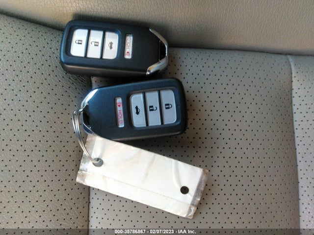 2013 HONDA ACCORD SDN EX-L VIN: 1HGCR3F83DA042763