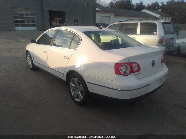 2008 VOLKSWAGEN PASSAT SEDAN KOMFORT VIN: WVWAK73C58P007185
