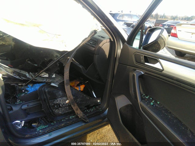 3VV1B7AX7NM119396 Volkswagen TIGUAN S