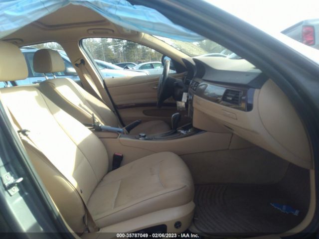 WBAPK5C52BF122868 BMW 3 Series