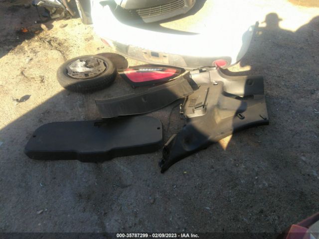 KNDJN2A2XJ7545780 KIA Soul Base