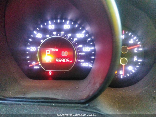 KNDJN2A2XJ7545780 KIA Soul Base