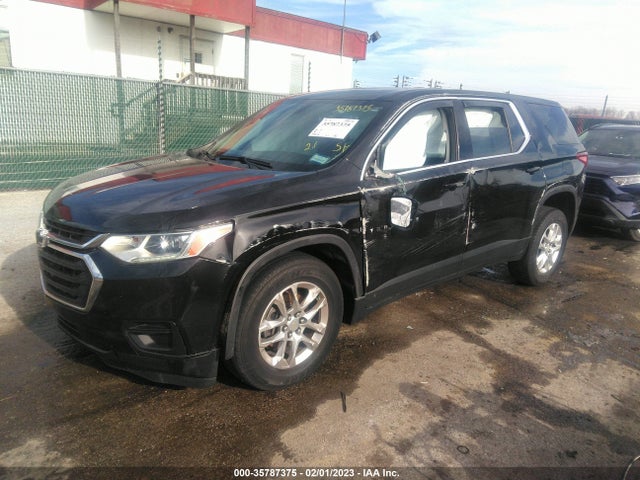 Chevrolet Traverse Ls 2019 1GNERFKWXKJ114608 Image 2