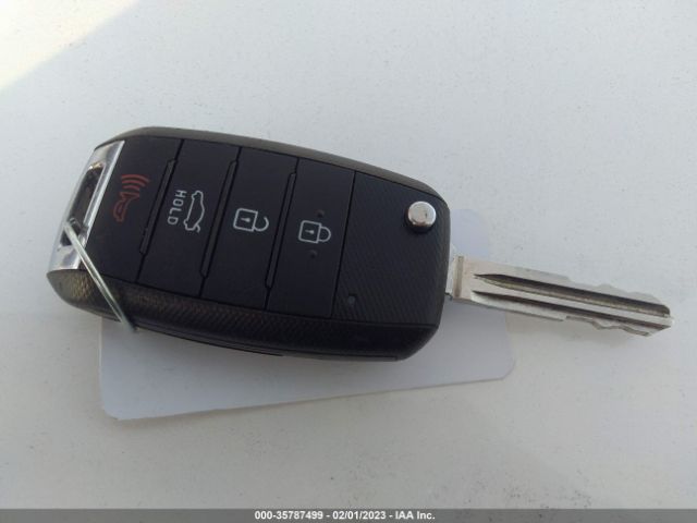 3KPFL4A72JE195354 KIA FORTE LX