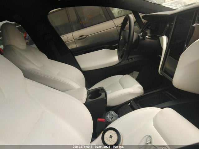 Tesla Model X Long Range 2020 5YJXCDE22LF300006 Image 5