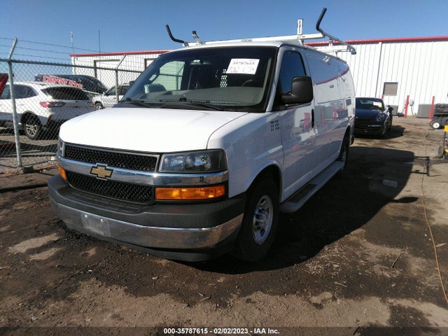 Chevrolet Express 2500 Work Van 2018 1GCWGAFG3J1908468 Image 2