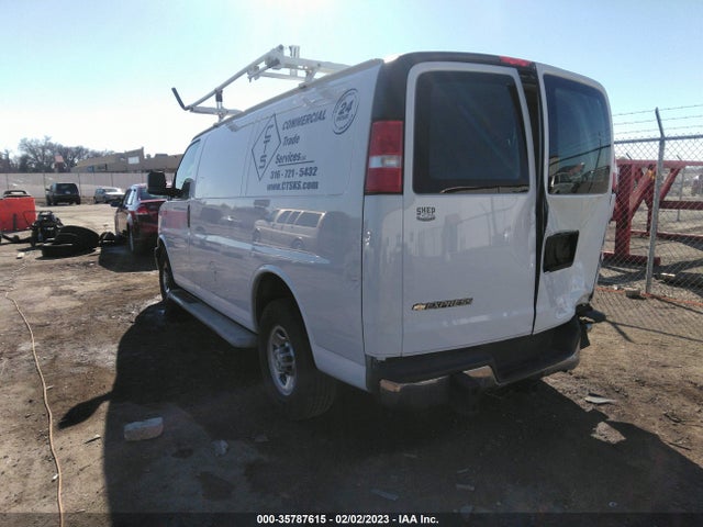 Chevrolet Express 2500 Work Van 2018 1GCWGAFG3J1908468 Image 3