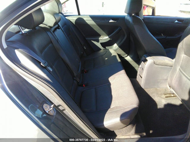 3VWDZ7AJ9BM377768 Volkswagen Jetta Sedan Se W