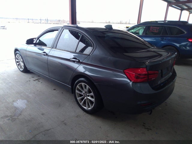 BMW 3 Series 320i 2016 WBA8E1G53GNT37686 Image 4