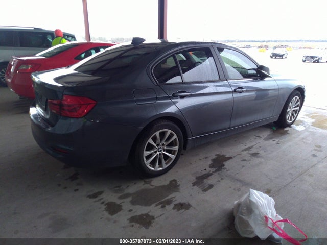 BMW 3 Series 320i 2016 WBA8E1G53GNT37686 Image 4