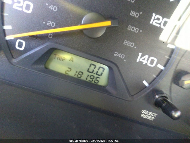 2000 HONDA ACCORD SDN EX W/LEATHER VIN: 1HGCG1653YA018050