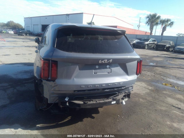 2022 Kia Sorento, VIN: 5XYRG4LCXNG111561