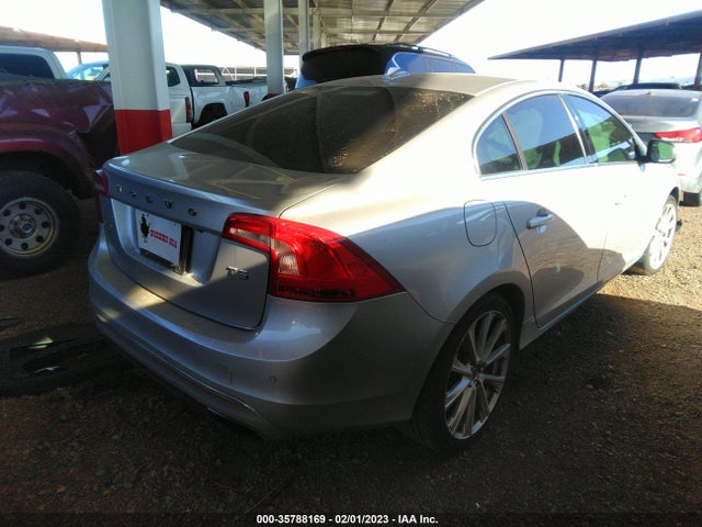 2017 Volvo S60, VIN: LYV402HK3HB133661