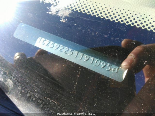 YV1CZ592251191095 Volvo XC90
