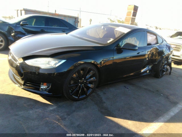 Tesla Model S Performance 2013 5YJSA1DP9DFP20522 Image 2