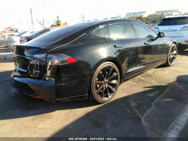 Tesla Model S Performance 2013 5YJSA1DP9DFP20522 Image 4