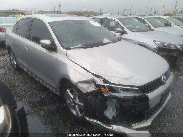 2011 3VWLL7AJ1BM065876 main image