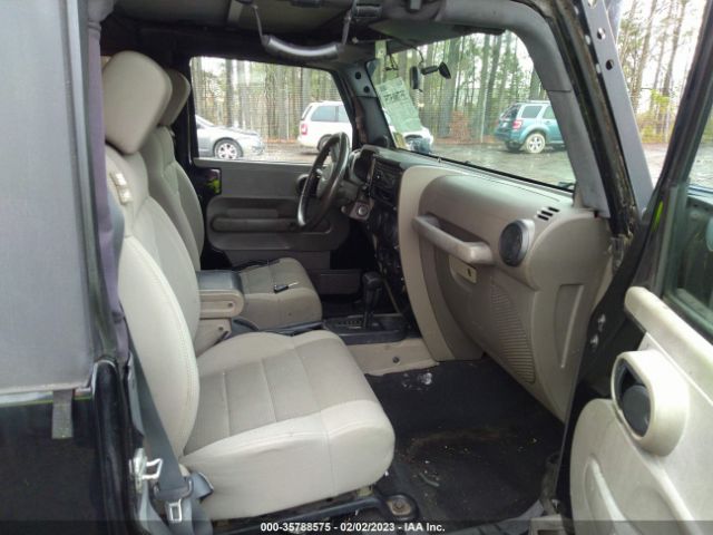 1J8FA54137L129102 Jeep Wrangler Sahara