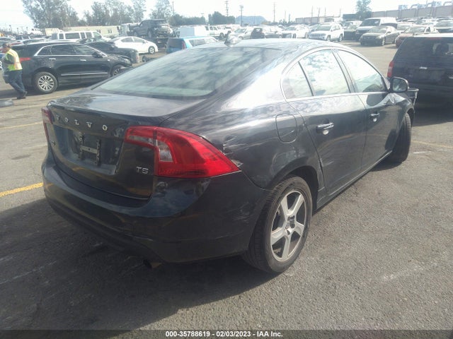 Volvo S60 T5 2012 YV1622FS0C2045614 Image 5