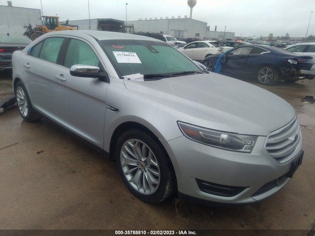 2017 Ford Taurus, VIN: 1FAHP2F82HG111827