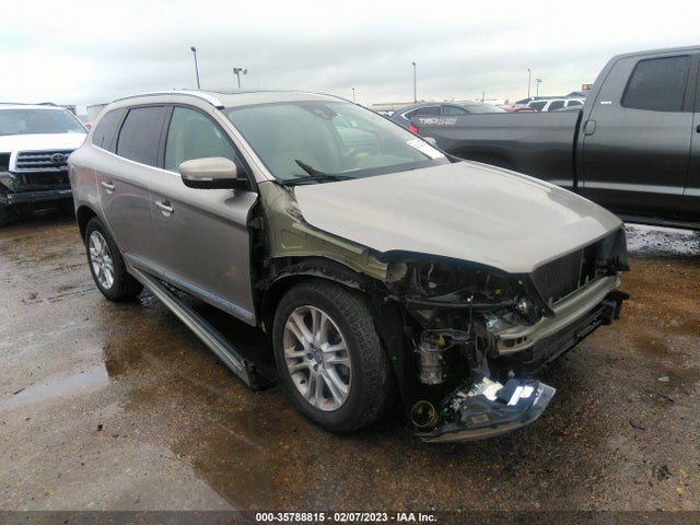 2016 Volvo XC60, VIN: YV4612RK3G2806675