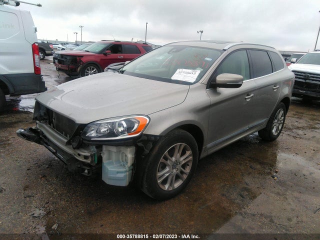 2016 Volvo XC60, VIN: YV4612RK3G2806675