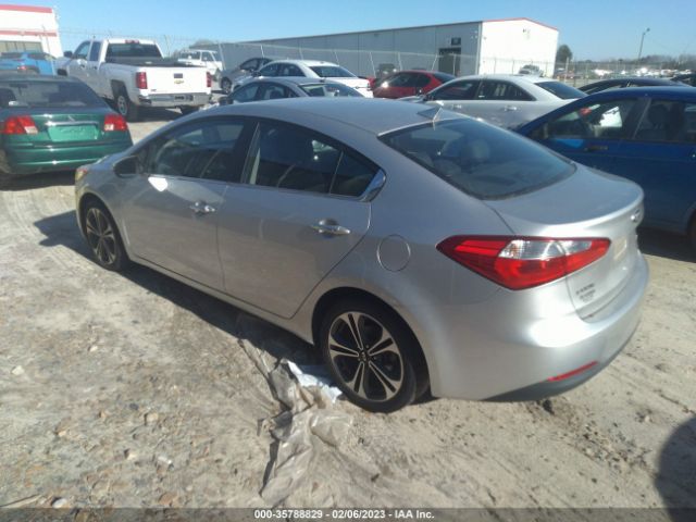 KNAFZ4A88E5110703 KIA FORTE EX