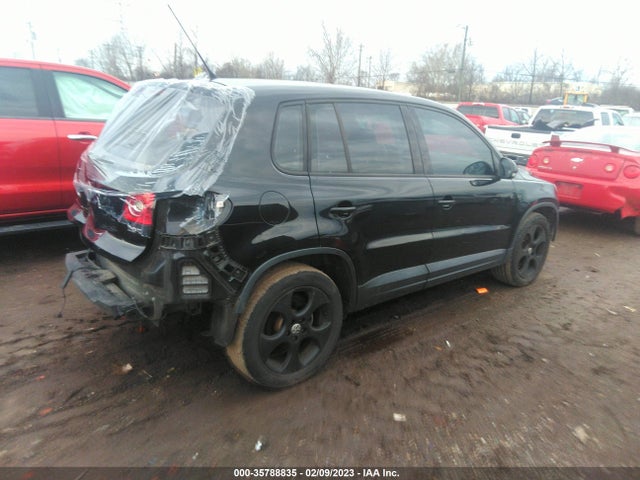 Volkswagen TIGUAN S 2011 WVGCV7AX0BW502957 Image 6