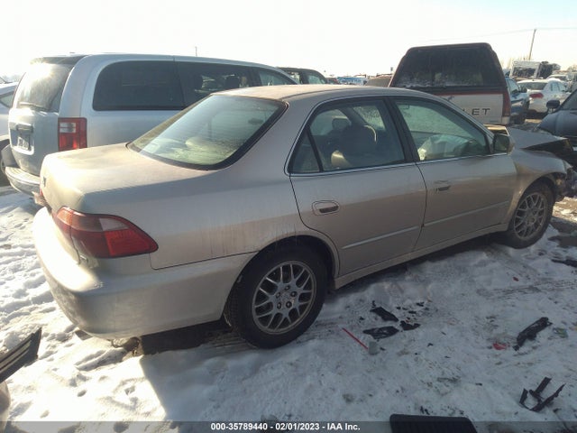 2000 HONDA ACCORD SDN EX W/LEATHER VIN: 1HGCG1652YA014913