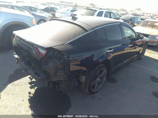 KIA Stinger 2018 KNAE15LA8J6034106 Image 4