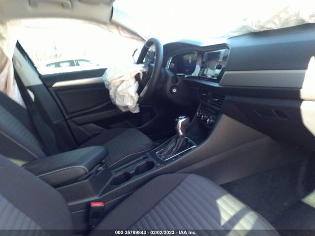 2022 Volkswagen Jetta, VIN: 3VWCM7BU1NM021080